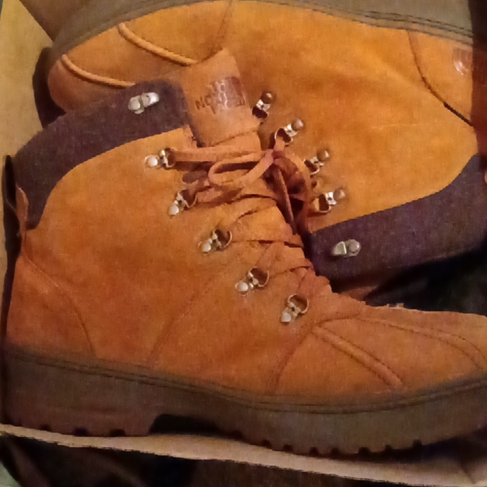 Men's boots